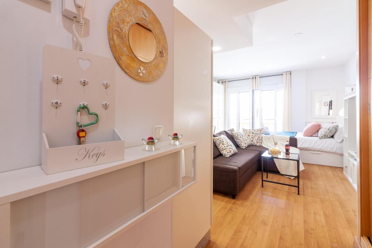 Sea & Wave Adela Boutique Apartment Málaga Exteriör bild